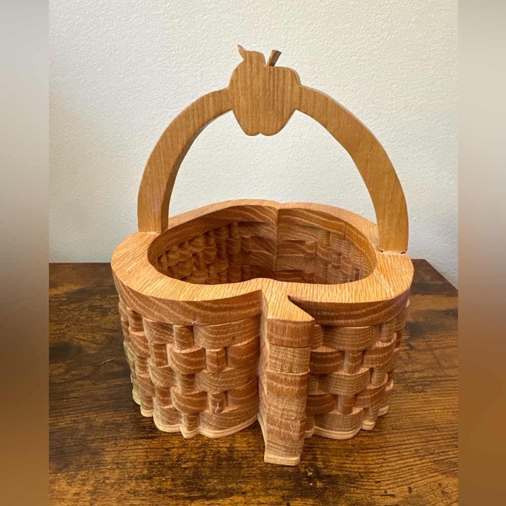 Vintage Handcrafted Apple Shaped Wooden Basket - Woven Design with Handle